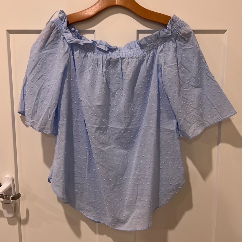 H&M Blouse Size 4 in Light Blue NWOT - Picture 2 of 7